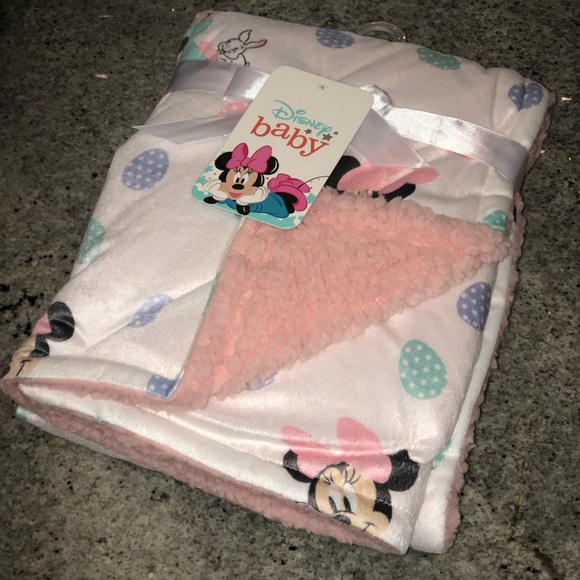 ✨NWT✨ Disney Minnie Mouse Reversible Plush Sherpa Baby Blanket Easter Bunny - Picture 2 of 7